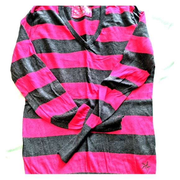 Nollie sweater - Picture 1 of 3